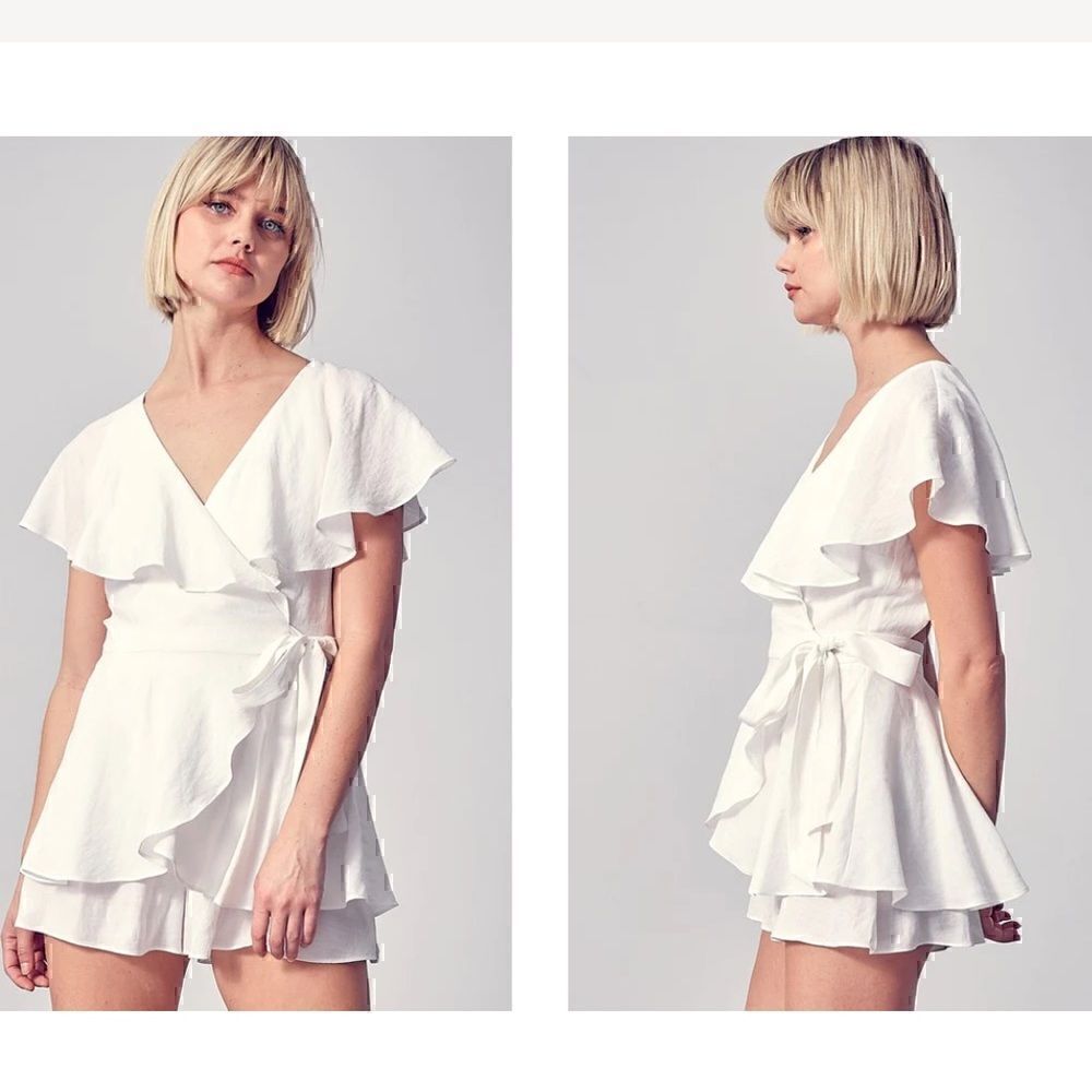 NWT -DO + BE - White Wrap Romper Open Back Size S
